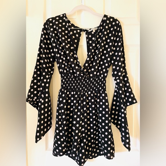 Charlotte Russe Black Polka Dot V-Neck Romper Size Small - Picture 5 of 6